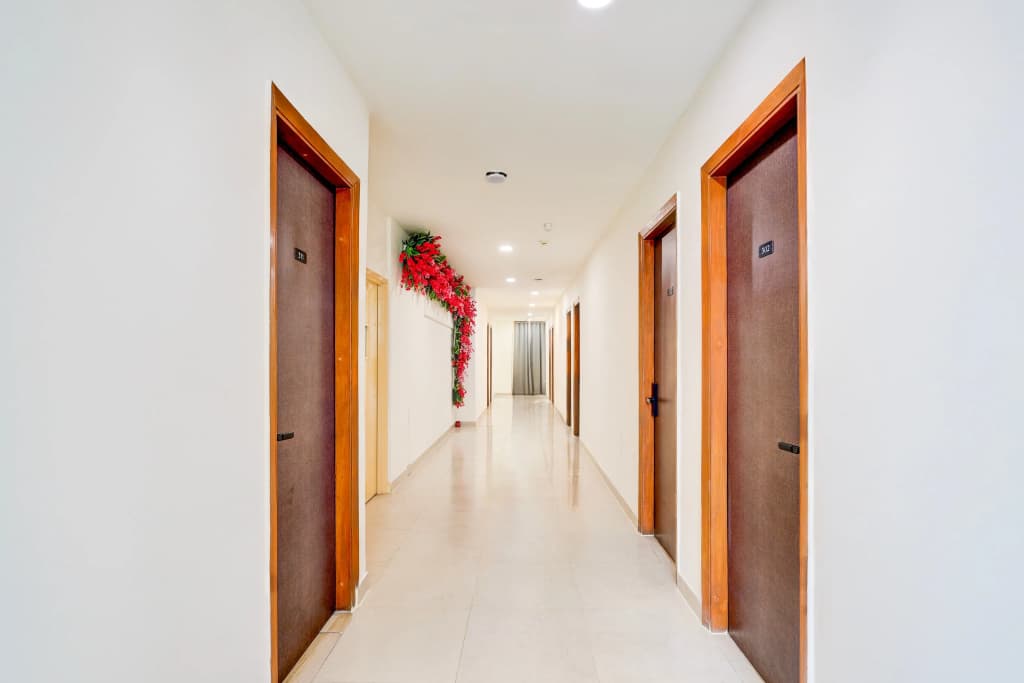 Hotel Silver Saffron - photo 4