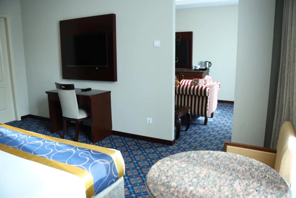 Ramee Guestline Hotel Qurum - photo 4