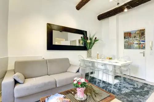 Great Flat in the Old Town Up To 4 - photo 10