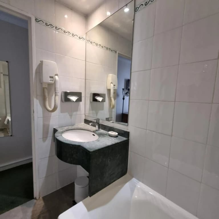 France Eiffel Hotel - photo 45
