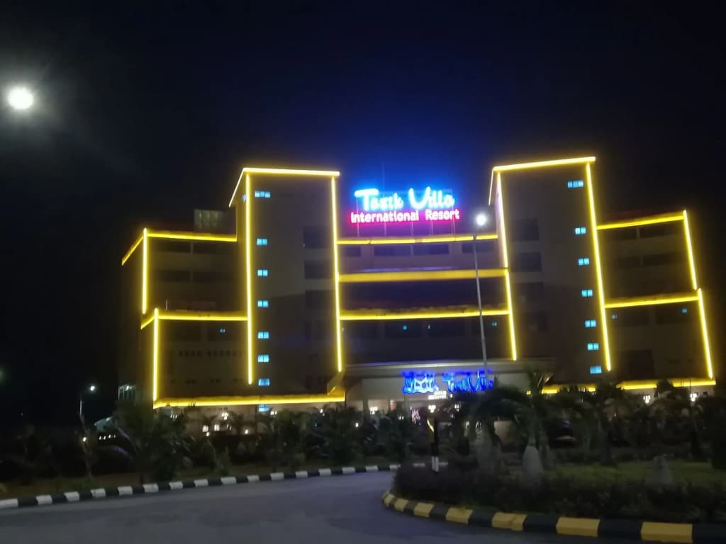 Tasik Villa International Resort - photo 1