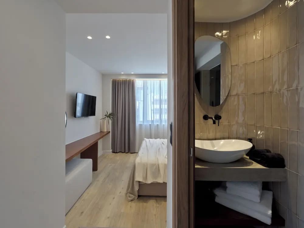 Haya Athens Loftie Suites - photo 8