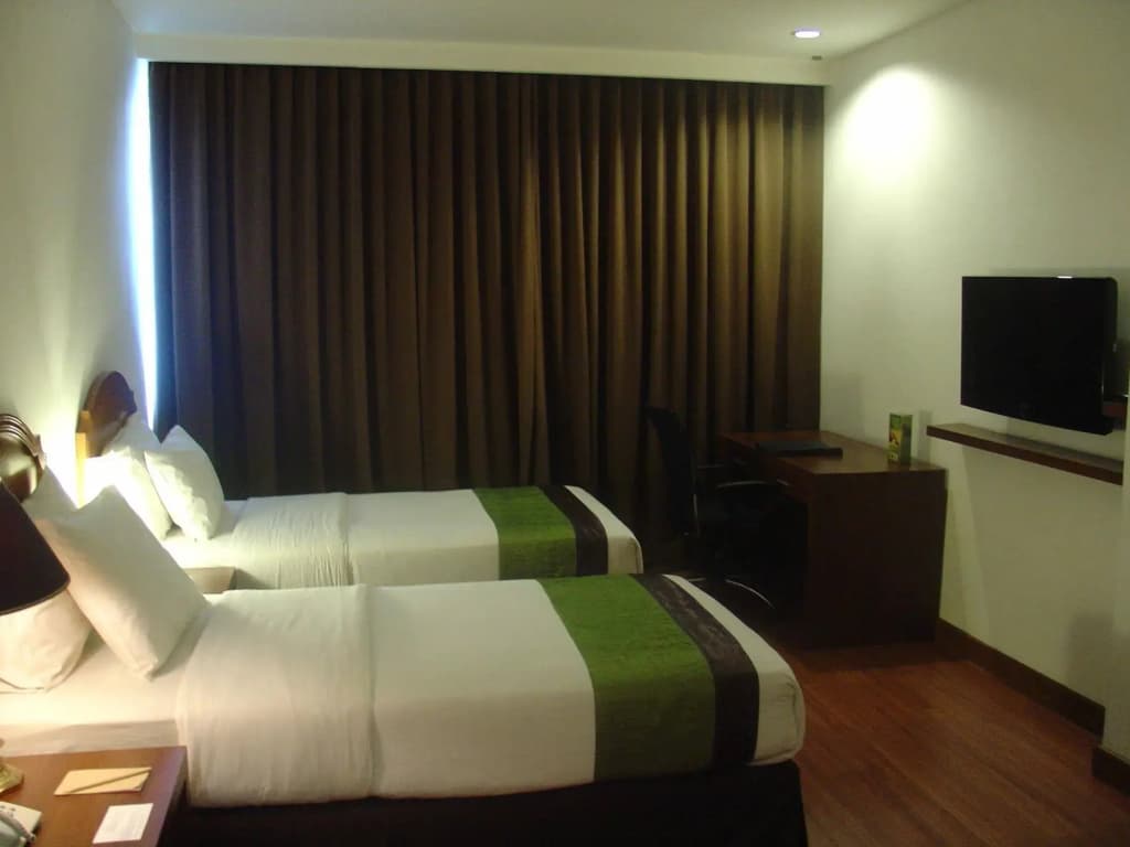 Cemara Hotel - photo 5