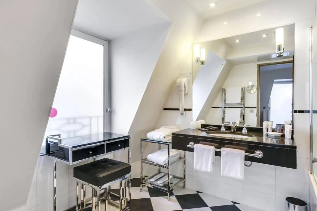 Le 12 Hotel - photo 16