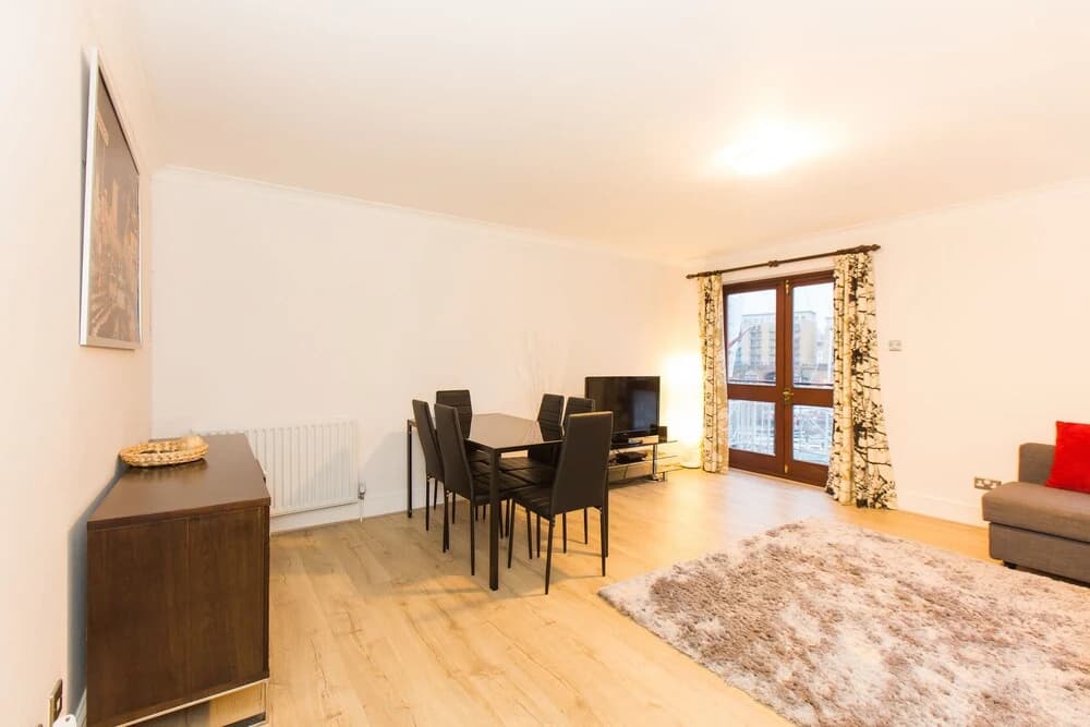 Three Bedroom Limehouse - photo 16