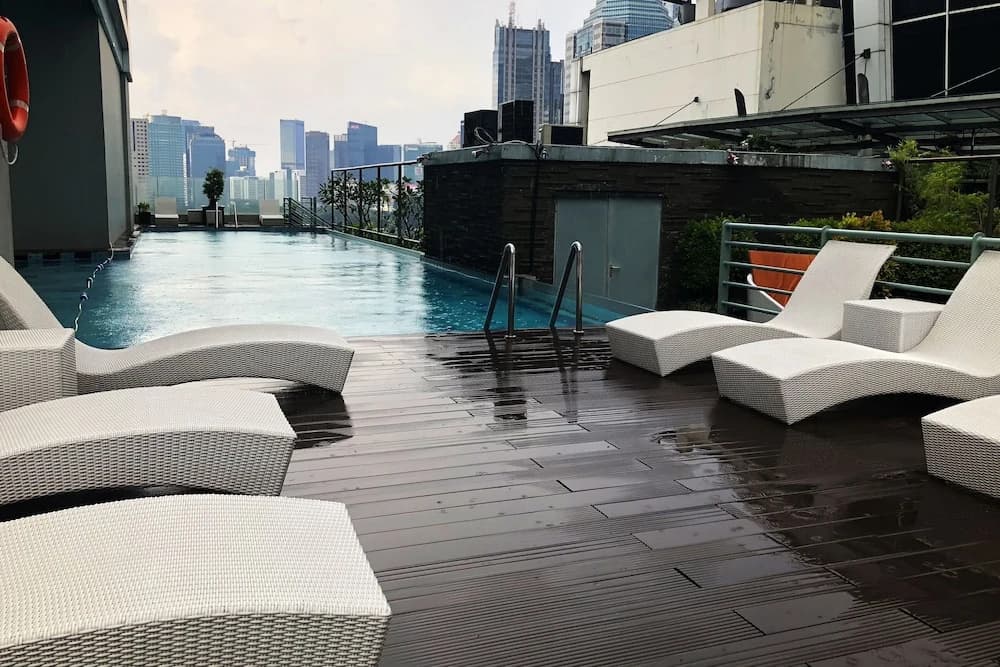 Spacious FX Residence with Mall Access - photo 13
