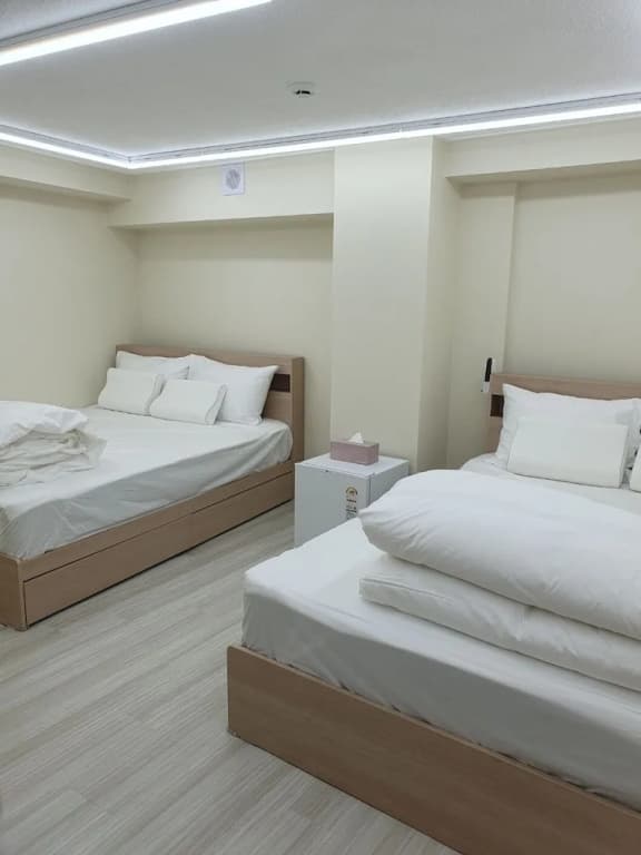 Winwin Guesthouse - photo 5