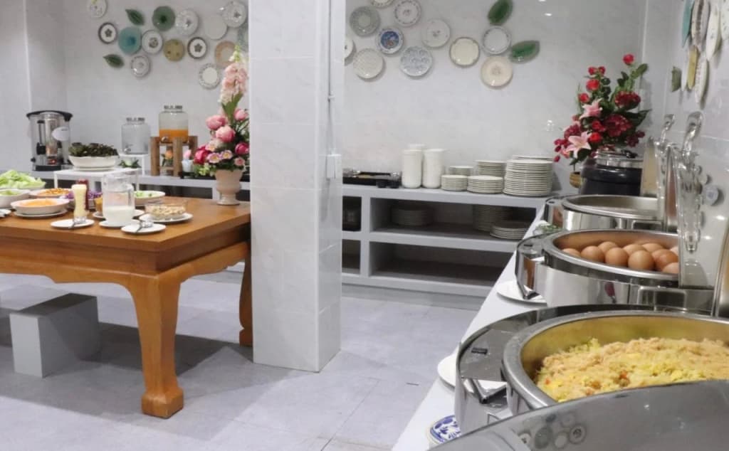 Lanna Oriental Hotel - photo 13