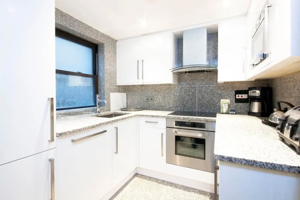 Mayfair House - photo 15