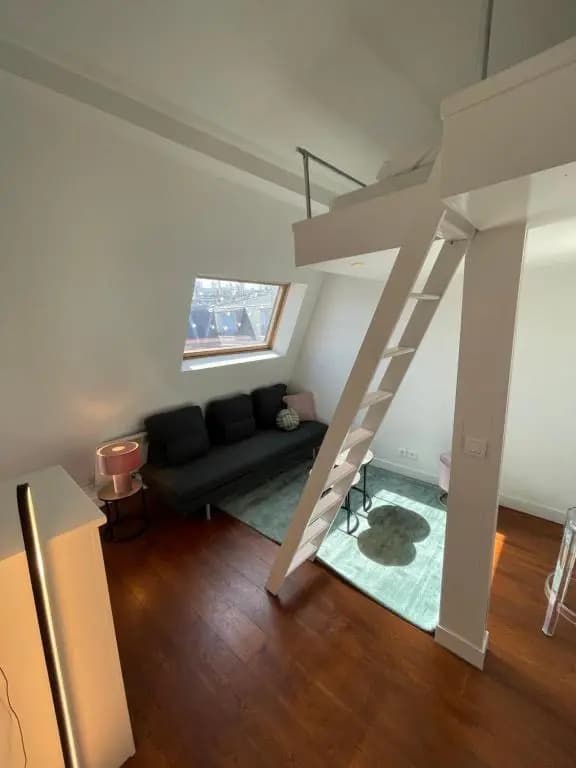 Beautiful Lincoln Apartment - photo 3