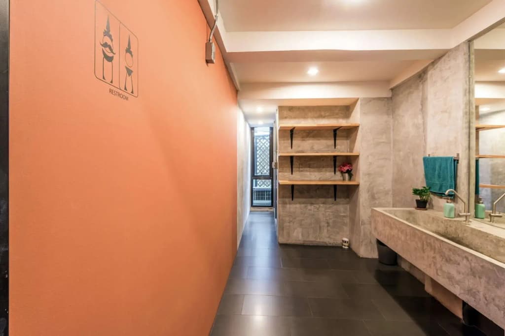 Plubpla Hostel - photo 15