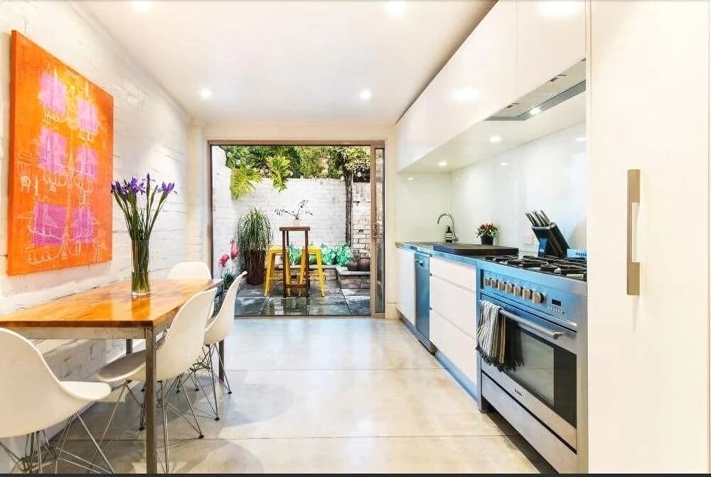 Darling Harbour Modern 2 Bedroom Terrace - photo 5