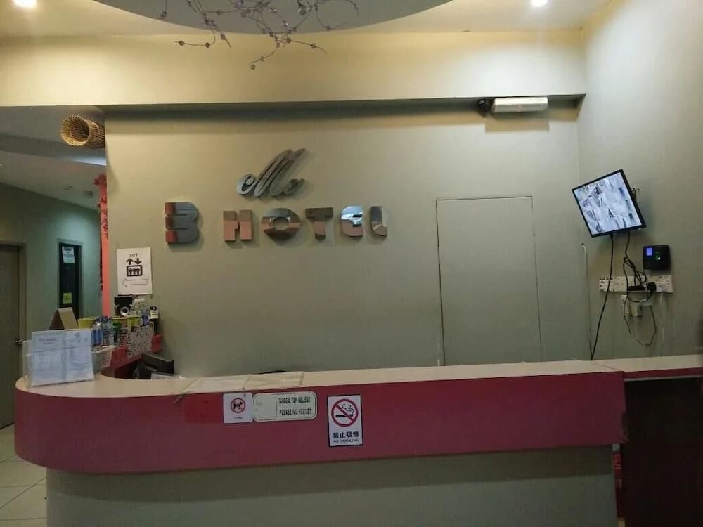 One Hotel Sadong Jaya - photo 10