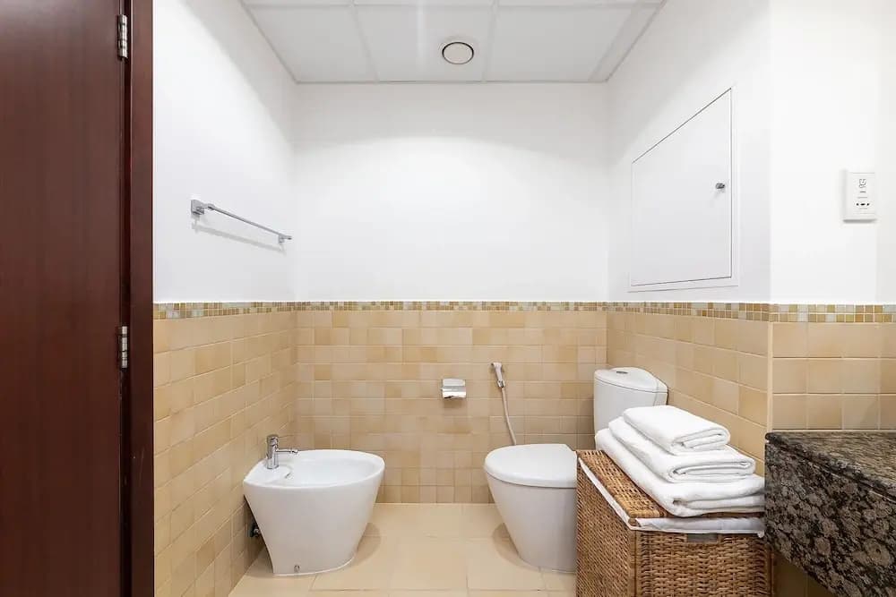 Panoramic Spacious City View 2BR Escape - photo 26