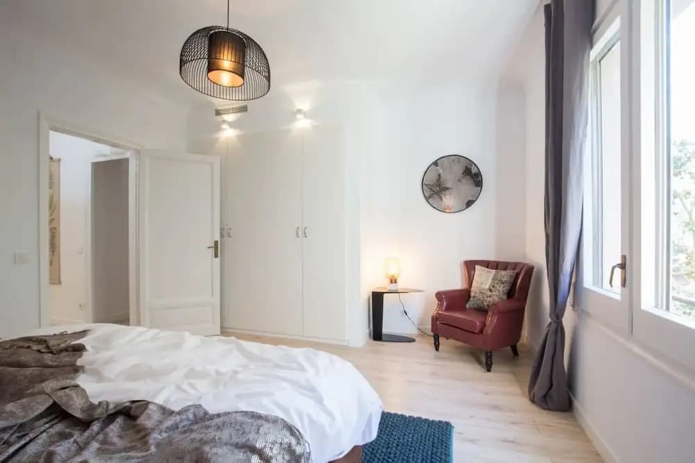 Luxurious Decor 4bdr Apt in Central, Eixample - photo 6