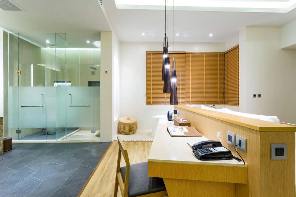 Crest Resort & Pool Villas - photo 15