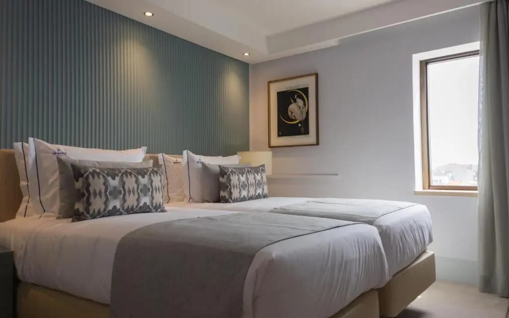 VIP Executive Suites do Marques Hotel - photo 30