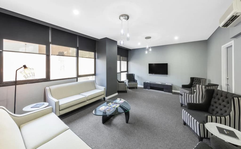 Meriton Suites Kent Street, Sydney - photo 2