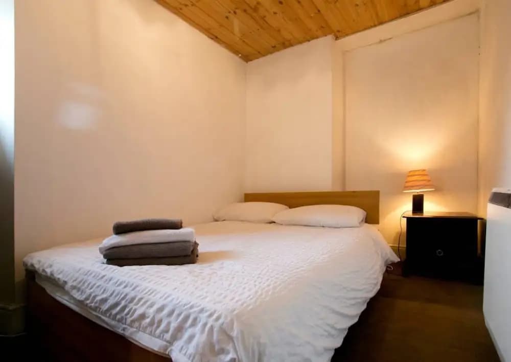 Fabulous 1 Bedroom Apartment in Old Town - photo 3