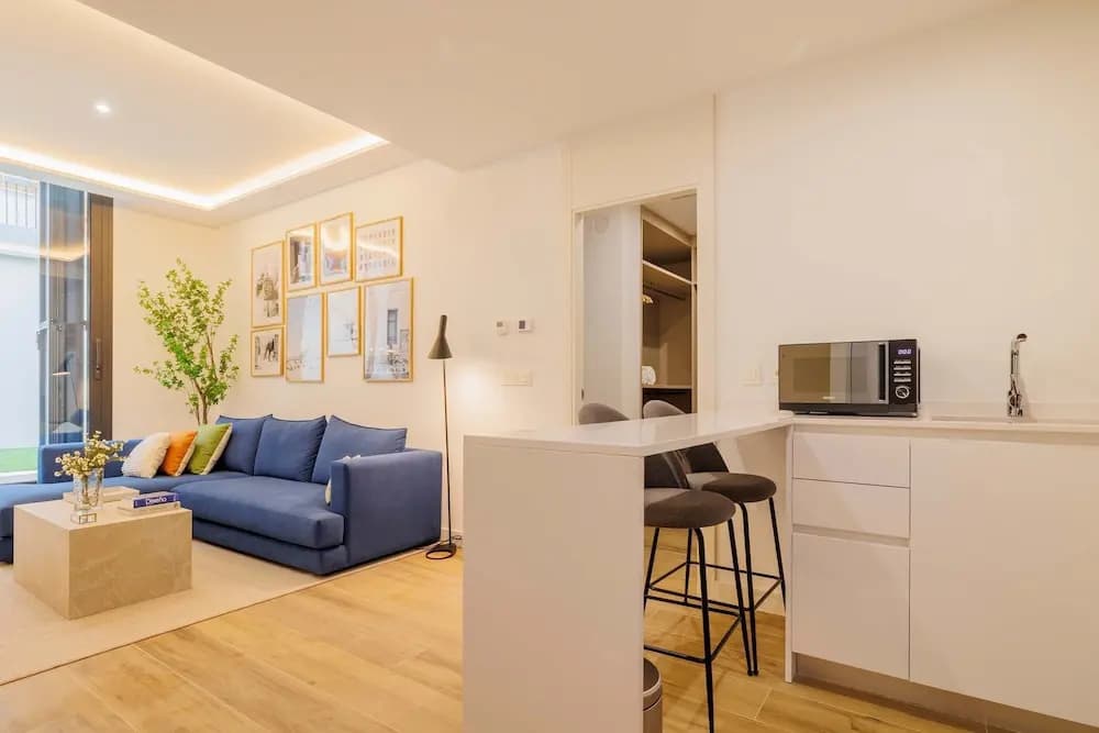 w Comfy 2BR w Great Terrace in Chueca - photo 5