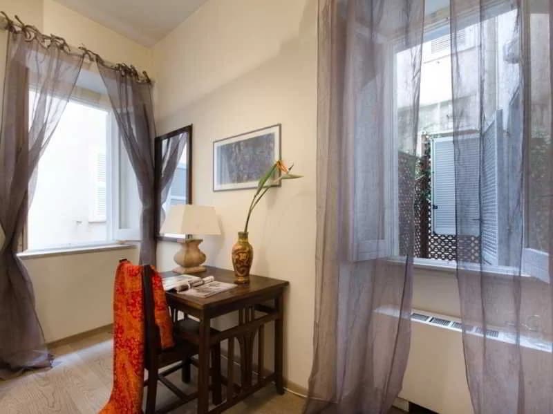 Imperial Fora Spacious Apartment - photo 3