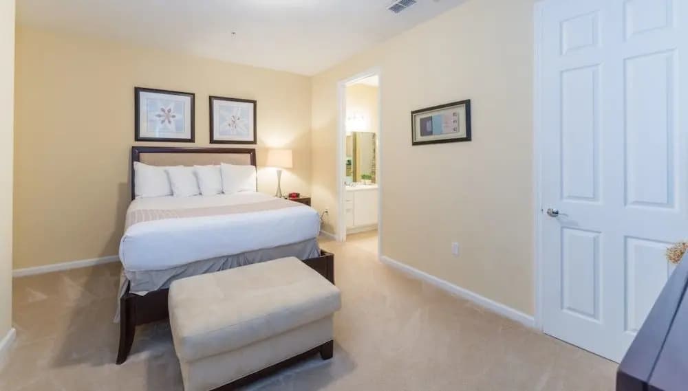 2 Bed 2 Bath Premium l 2004 - photo 6