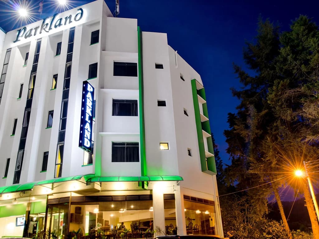 Parkland Hotel - photo 1
