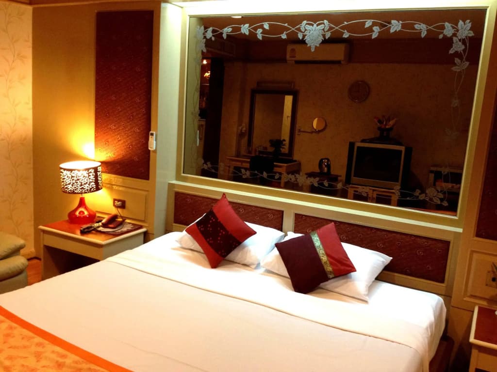 Parkway Inn - photo 2