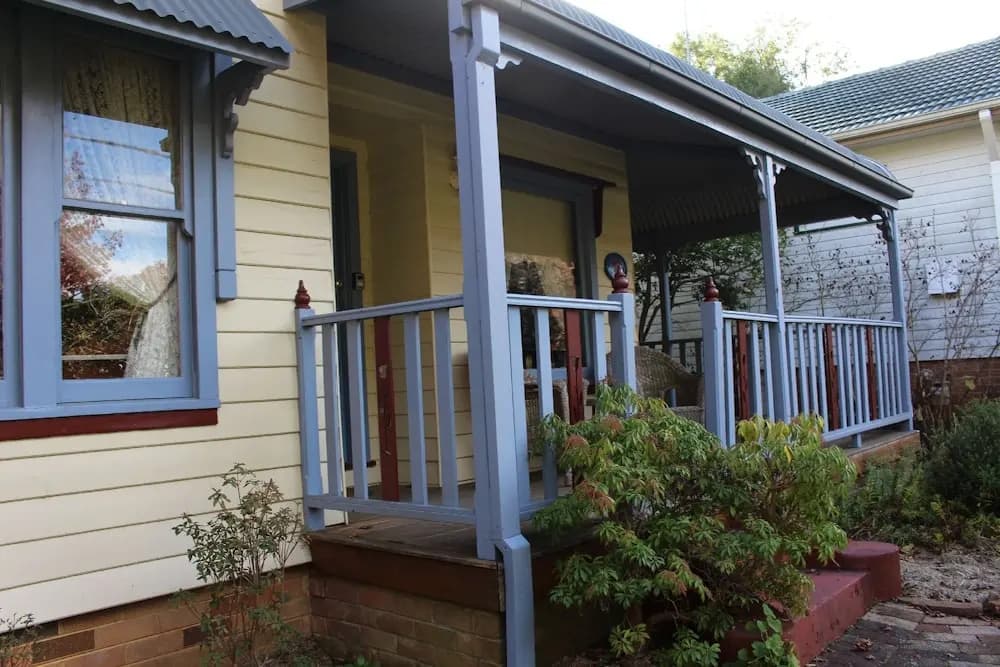 Ambrose Cottage Front Apt - photo 12