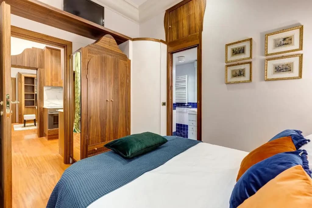 Pantheon Antique Suite - photo 2