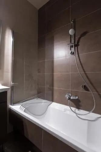 Stylish and Spacious 2BD - Thiseio by UPSTREET - photo 9
