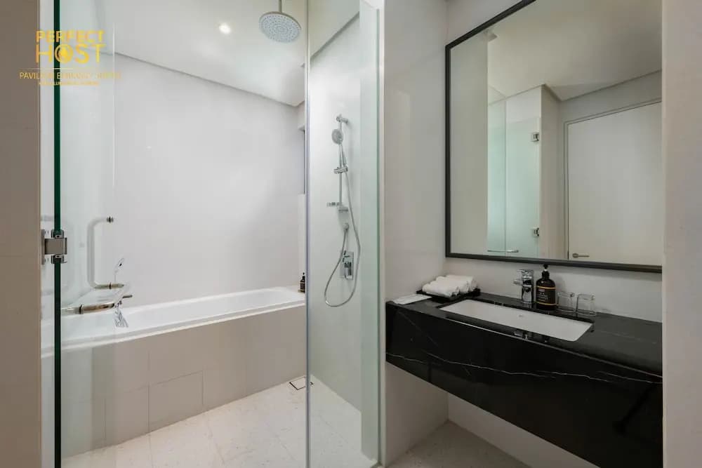 Pavilion Embassy Suites KL by Perfect Host - photo 8