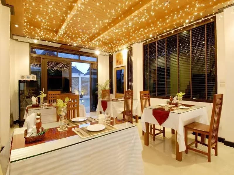 Xyza Villa Hotel - photo 5