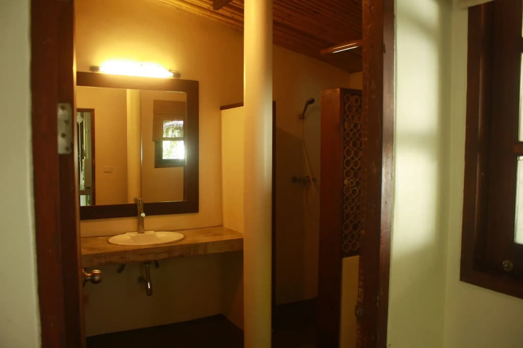 Samui Honey Backpacker Bungalow - photo 7