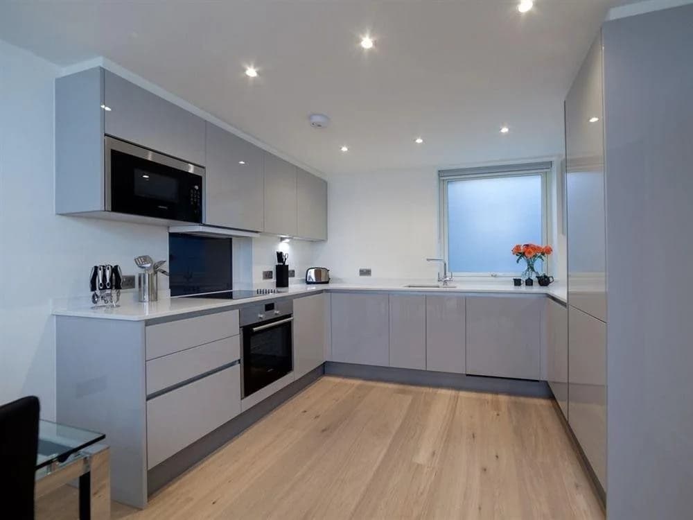 Premier Tower Bridge Apartment - photo 13