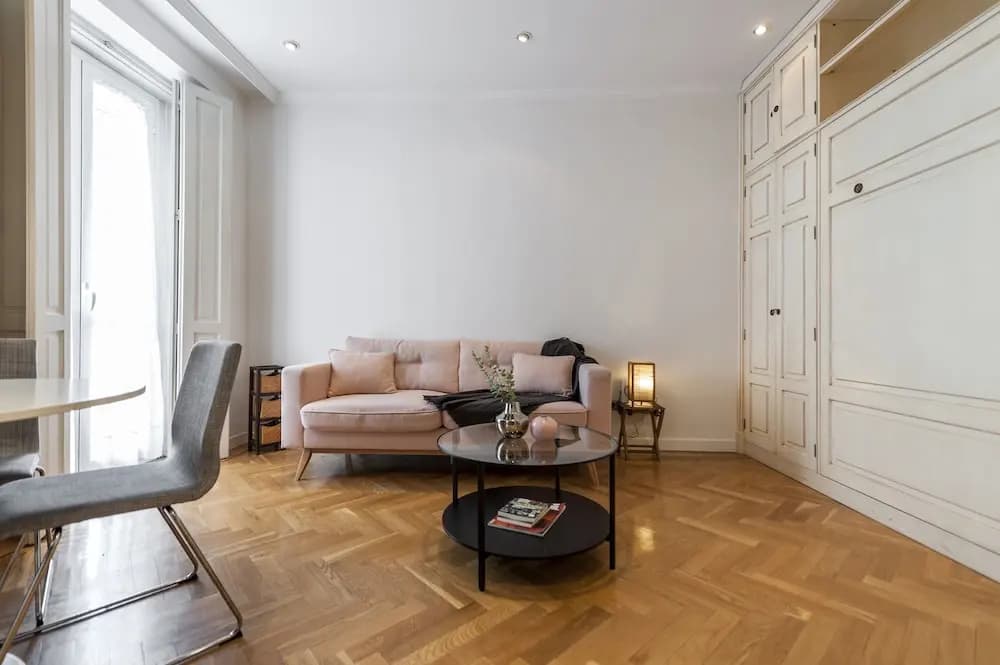 CHIC APARTMENT GRAN VIA I - ElevenHost - photo 10