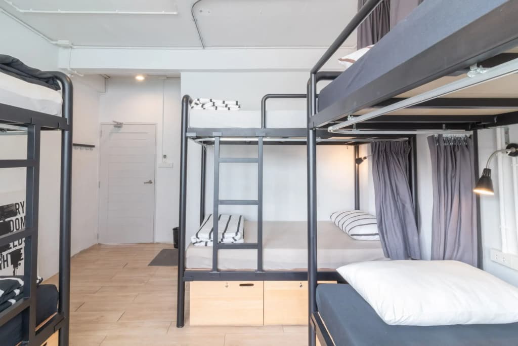 Beige Poshtels - photo 7