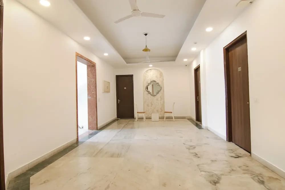 FabHotel Signature Luxe Inn - photo 13