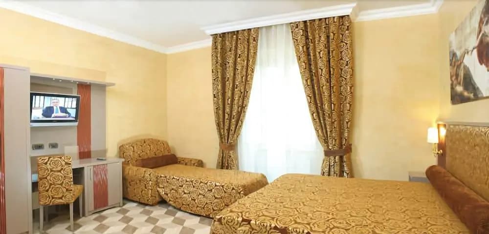 The Five Oscars Inn - photo 38