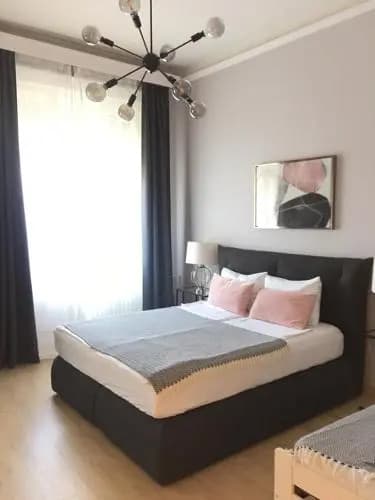 New Central Parliament Apartment - photo 4