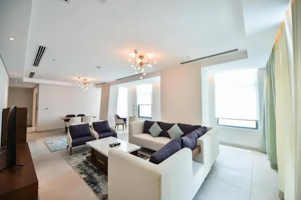 Waterfront Hotel and Apartment - photo 10
