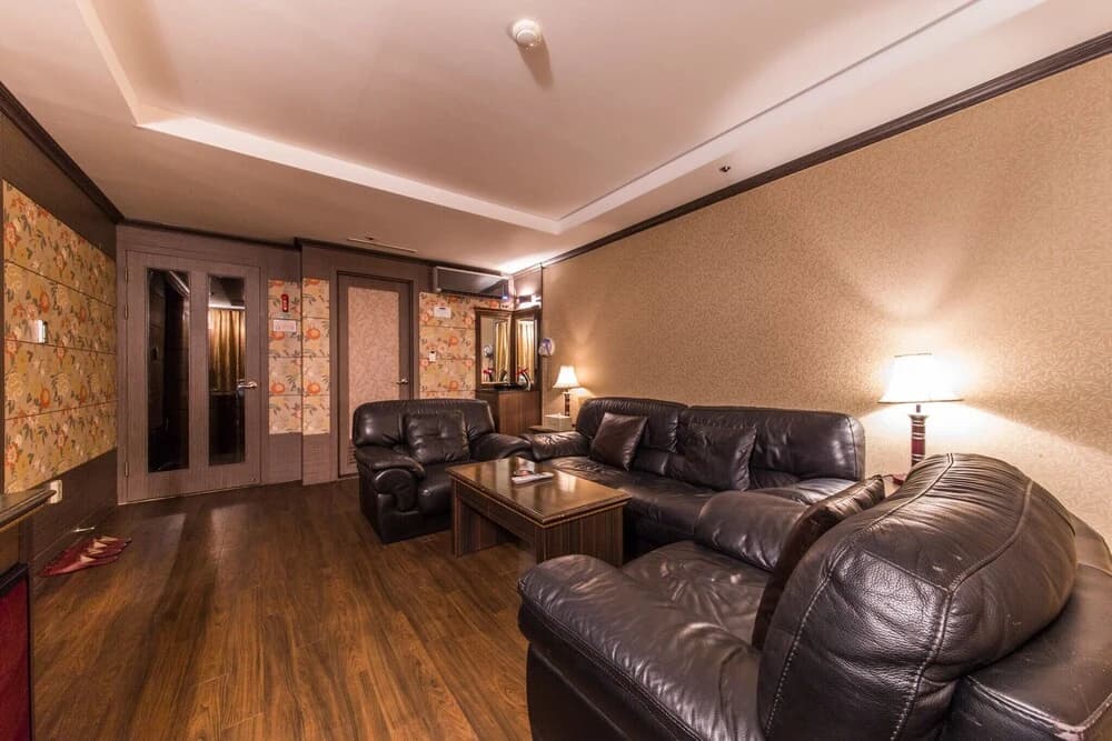 Hapjeong Namgyung Hotel - photo 13