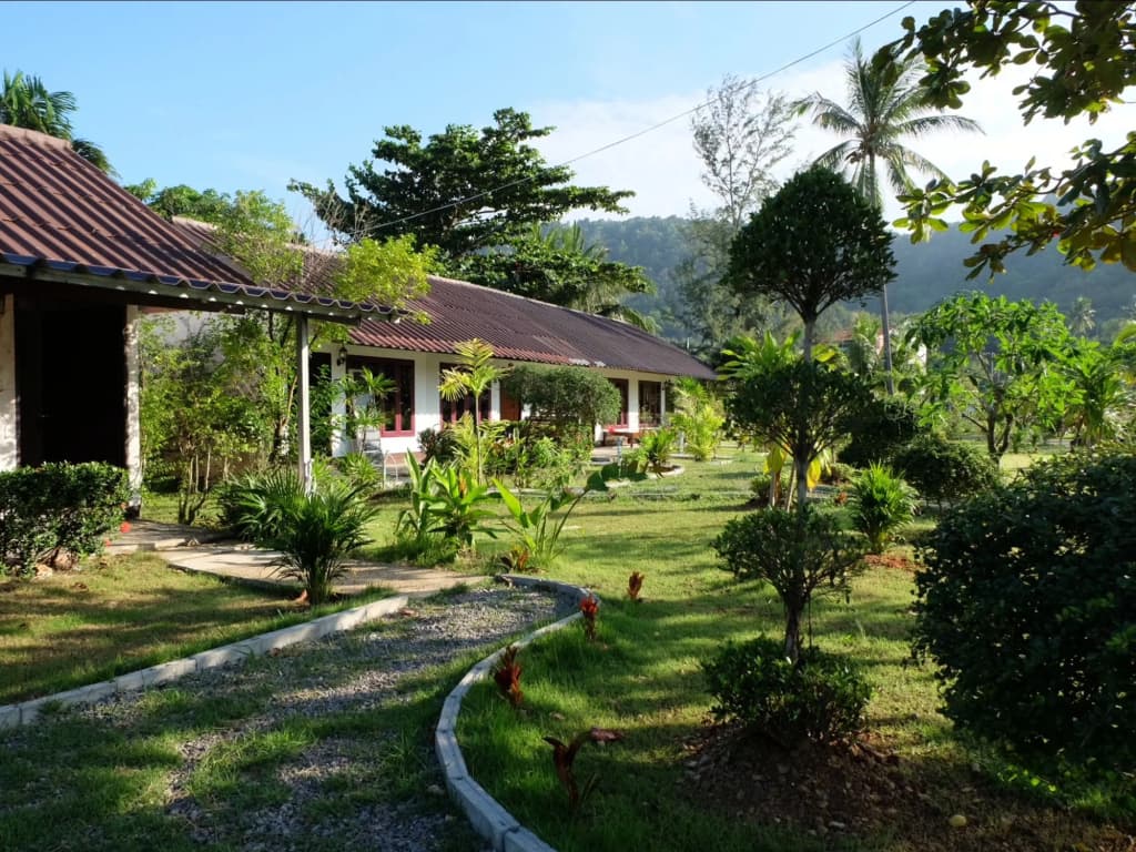 Lanta Mermaid Beachfront Resort - photo 16