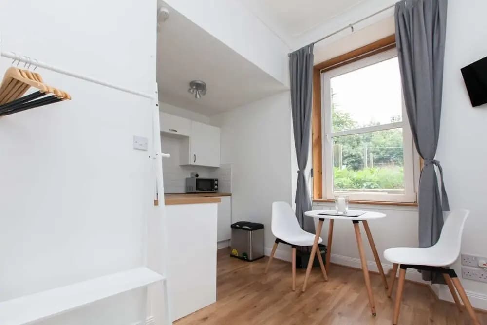 Studio Flat In Canonmills - photo 5