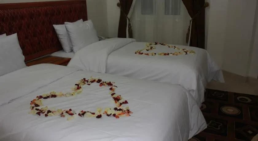 Bayan International Hotel - photo 3