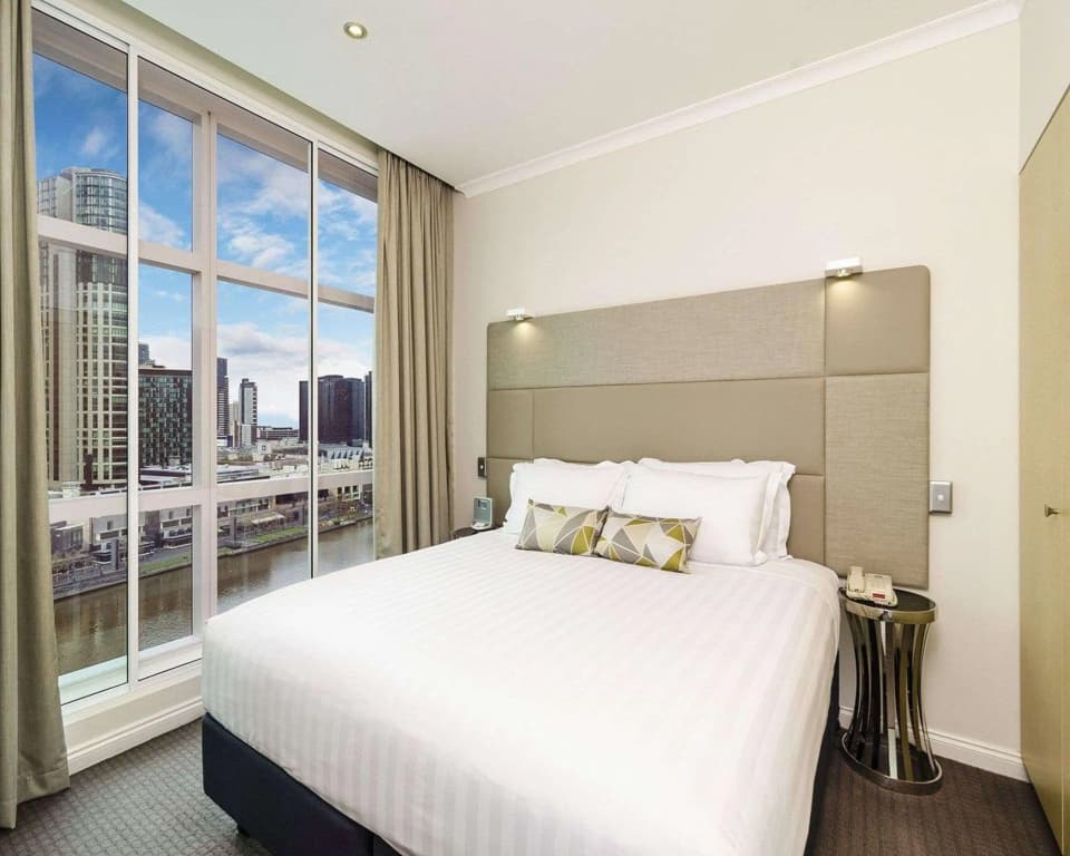 Clarion Suites Gateway - photo 7
