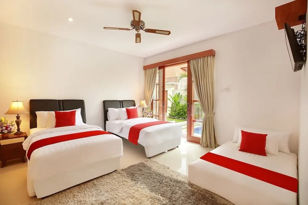 Lucia Villa Seminyak Beachside - photo 3