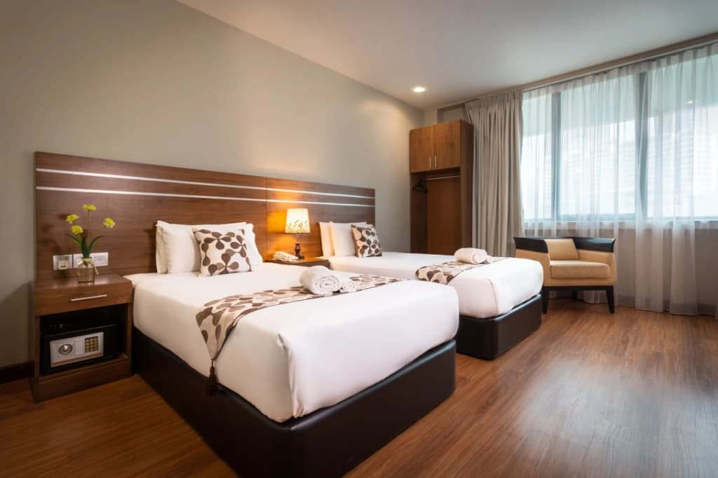 ZEN Rooms Metropol Hotel - photo 7