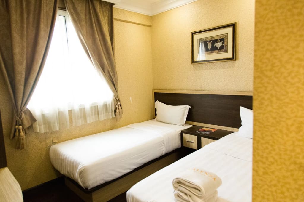 Valenza Hotel & Cafe - photo 6