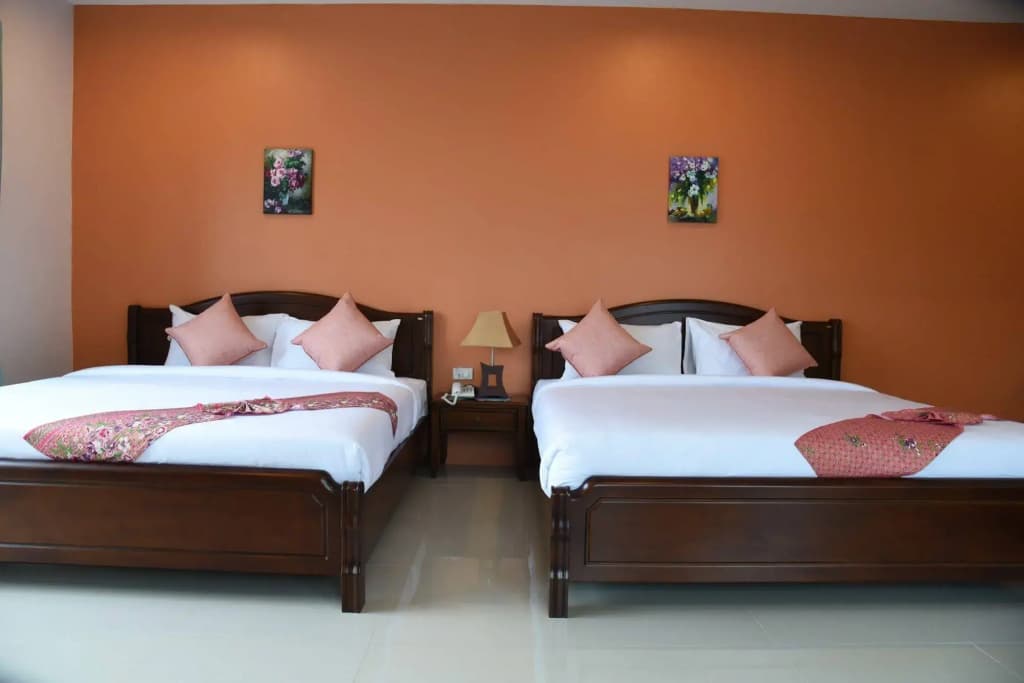 Sripet Hotel - photo 5